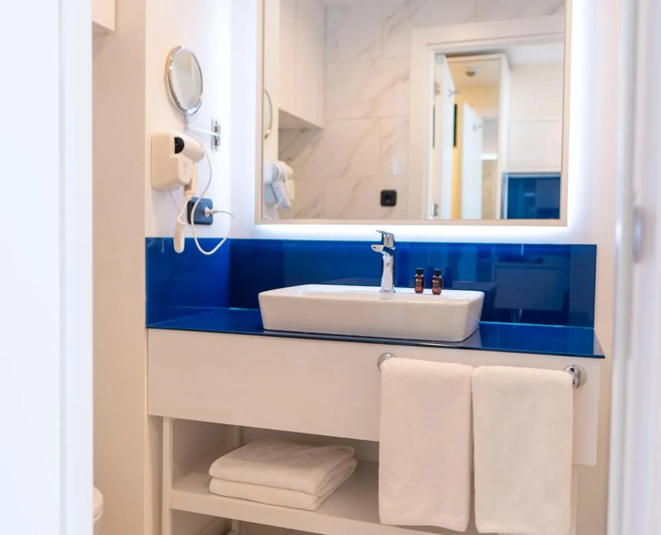 Orbi City Hotel - D1 Block Batumi 0*,  Georgia